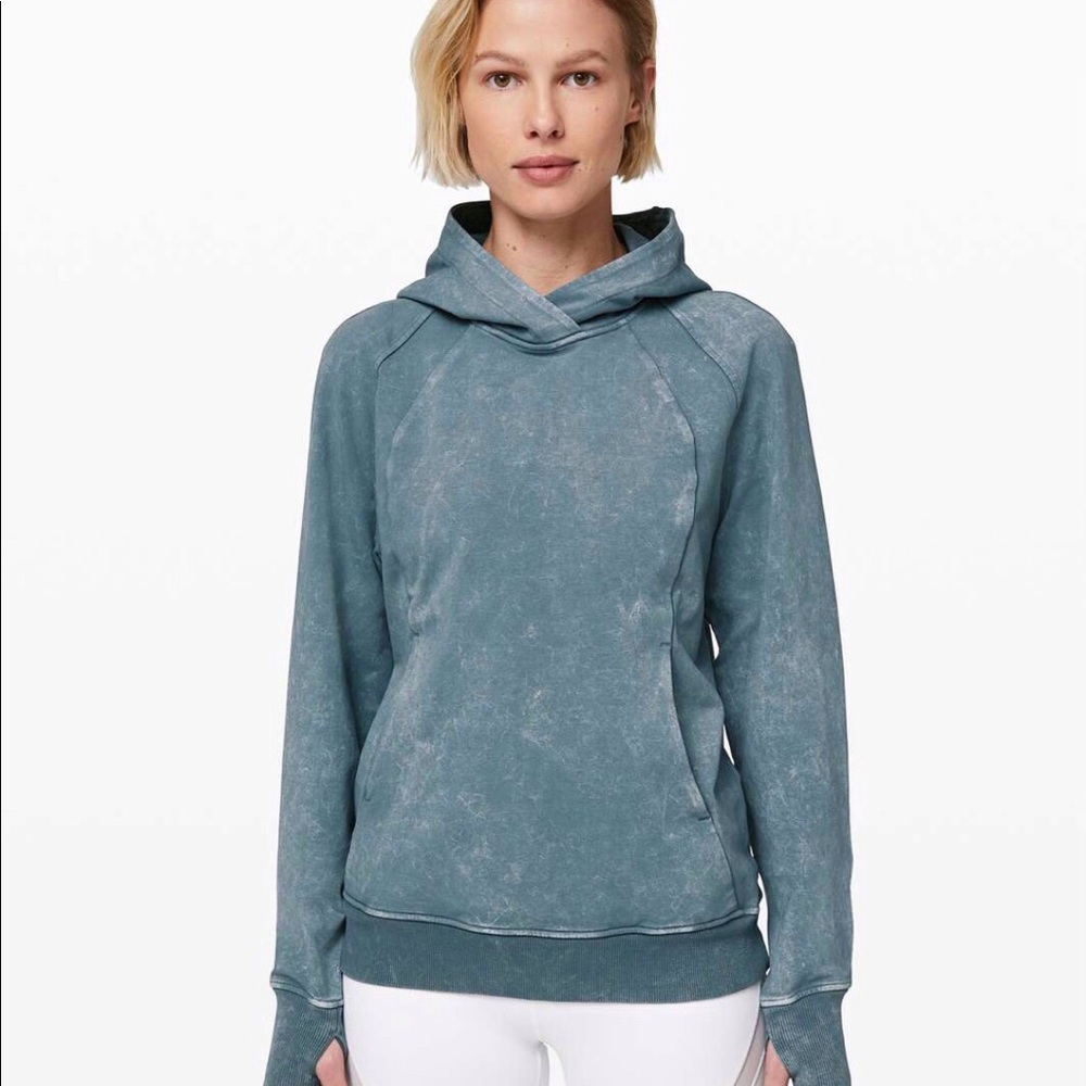 VEUC Lululemon Scuba Pullover sz 8